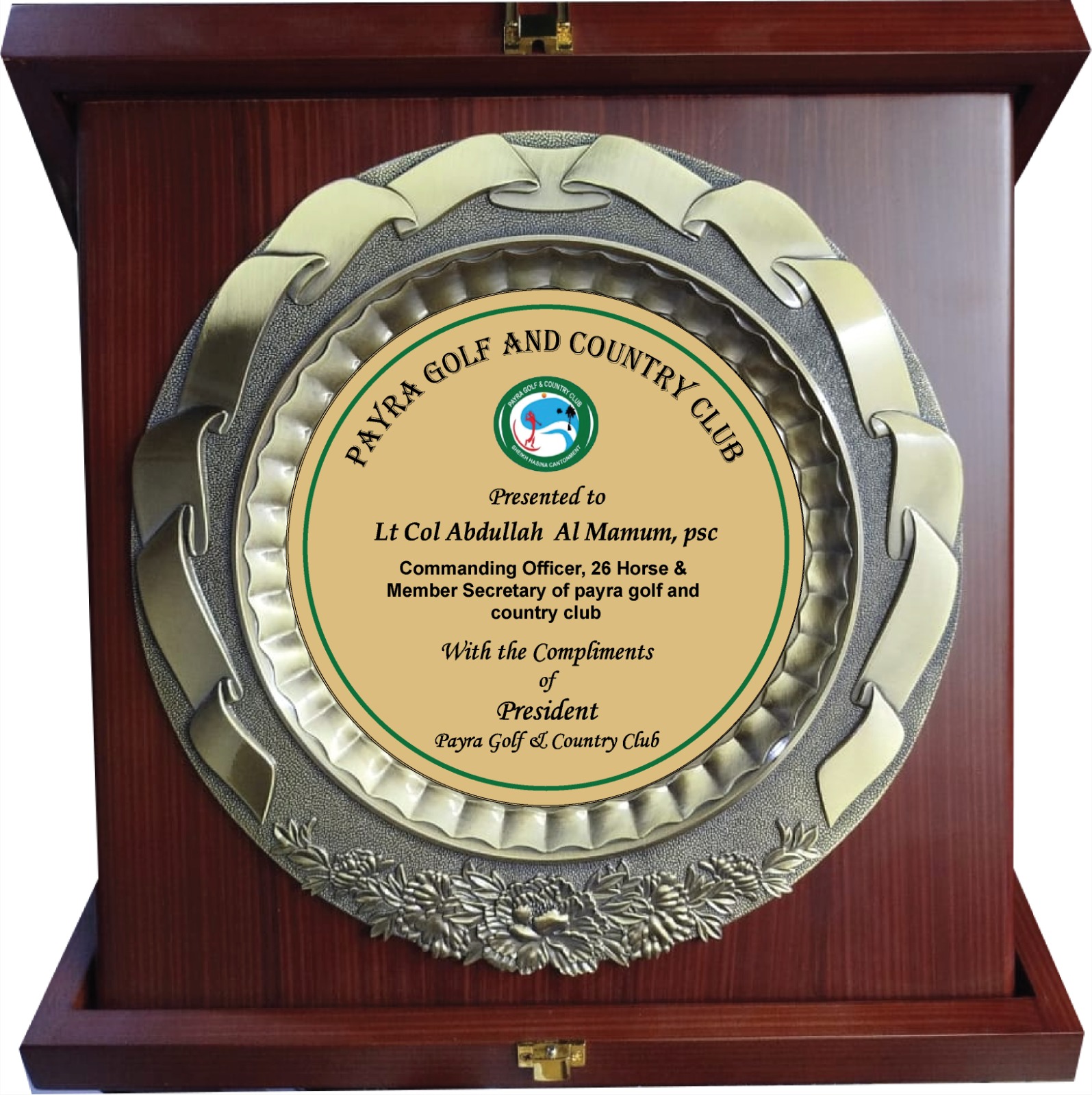 Silver cast crest with premium wooden laser cutting box