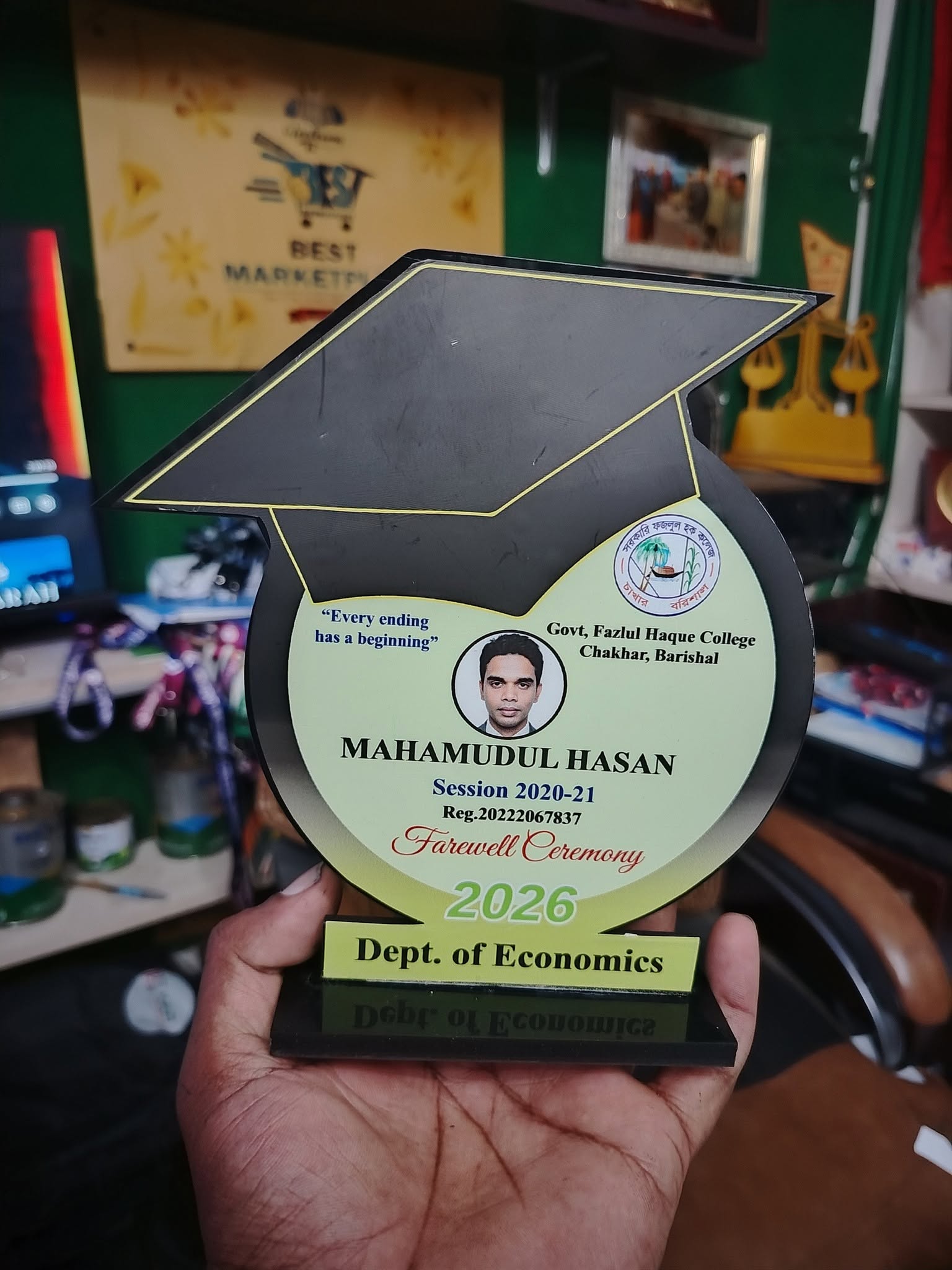 Graduation Crest Acrylic Full Coustomize - Image 2